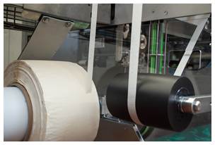HBP Horizontalbündelpacker mit Klebepapier